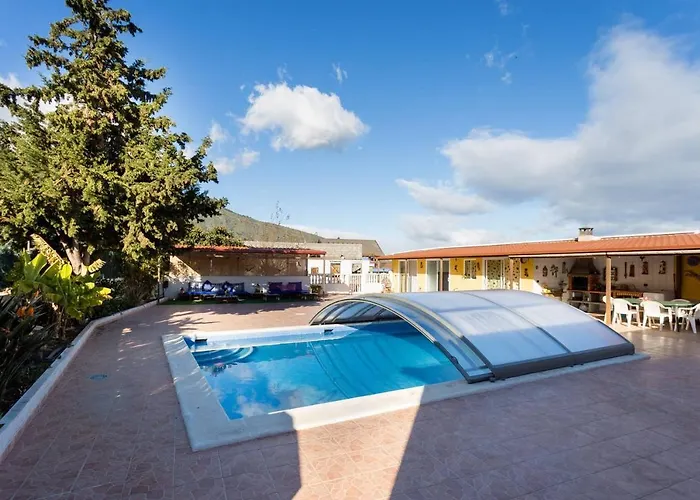 Con Piscina Ferienhaus Arafo