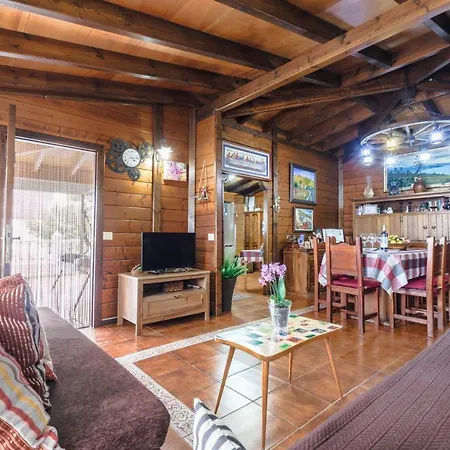 Con Piscina Vakantiehuis